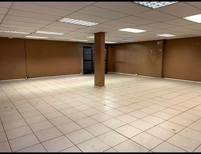 2,000M² FACTORY TO LET IN BEACONVALE